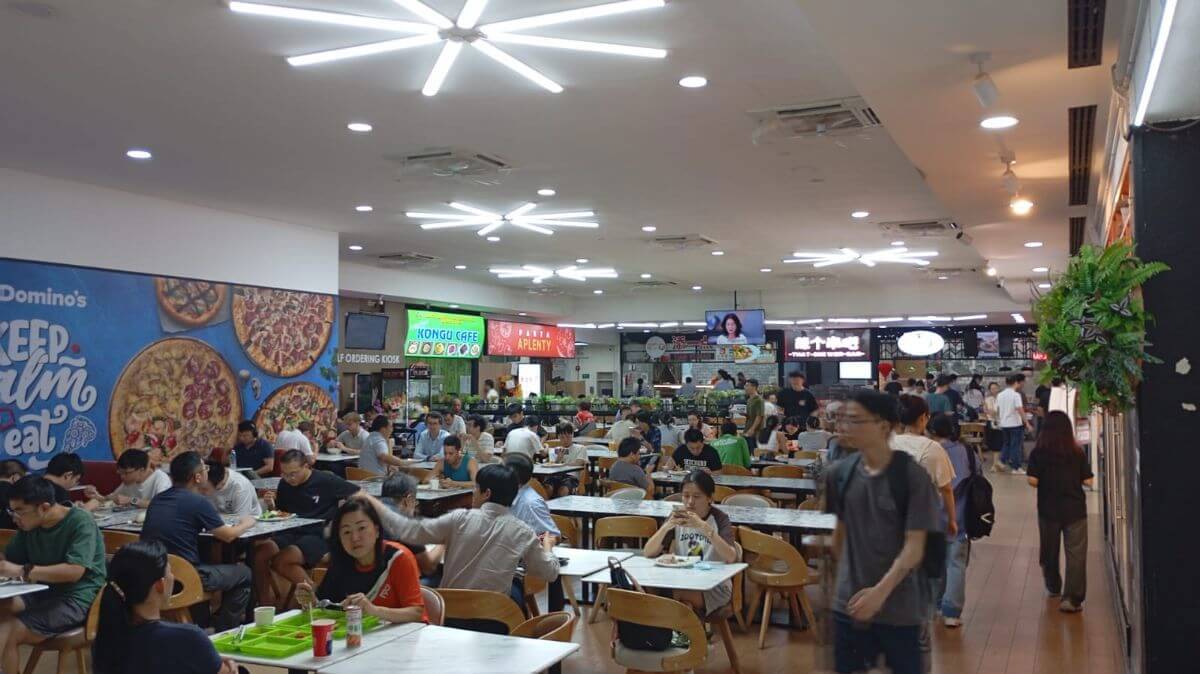 Aircon MR Stall at NTU Looking for Halal Food