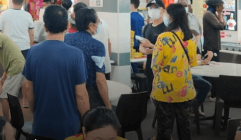 • GOOD RENTAL • PRIME LOCATION (VERY NEAR TO MRT) Suitable for : CHICKEN RICE + ROASTED DELIGHTS Porridge/Congee - Japanese - BOILED Soup - Taiwan - Malay Cuisine - THAI Cuisine - LOK LOK - WESTERN  - Hokkien Mee + Char Kway Teow - Prawn Noodle 