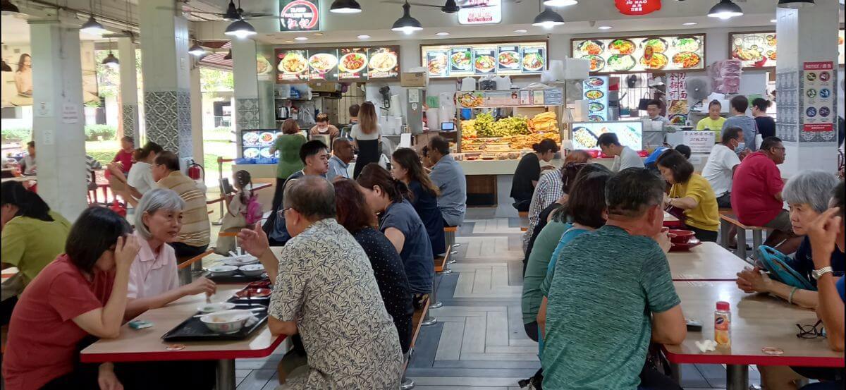 High footfall Potong Pasir stall for lease. Beside MRT station 