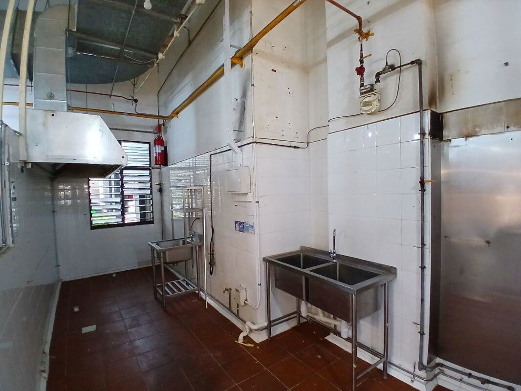 610 Tampines North stall for lease 