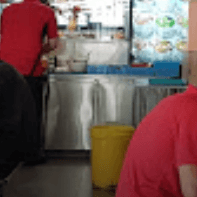 📍 Bukit Merah / Tiong Bahru 🍲 Open to all cuisines  💵 Affordable rental from $2000 ❗️ 新开食堂招租。 高交通路旁，周围政府组屋，充足方便停车位 📍 地点红山中/峇鲁 🍲 欢迎各种美食 💵 低租金从$2000起
