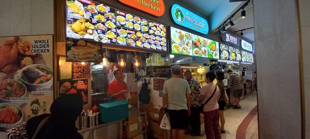 Prime location 682 Hougang stall for lease 