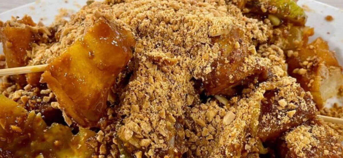 Low rental Rojak Popian Kueh stall for lease