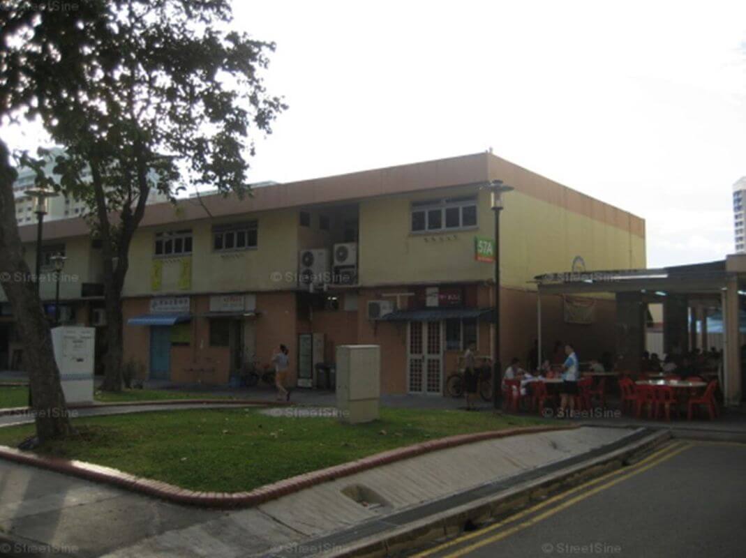 📍 Jurong West Coffeeshop 🏠 Surrounded by HDBs, residential flats, schools🏫  🛍️ Located next to wet market and shops 👬 Crowded whole day, high foot fall Already have western, fish soup, muslim, vegetarian, mixed veg rice, roasted delight, prawn m