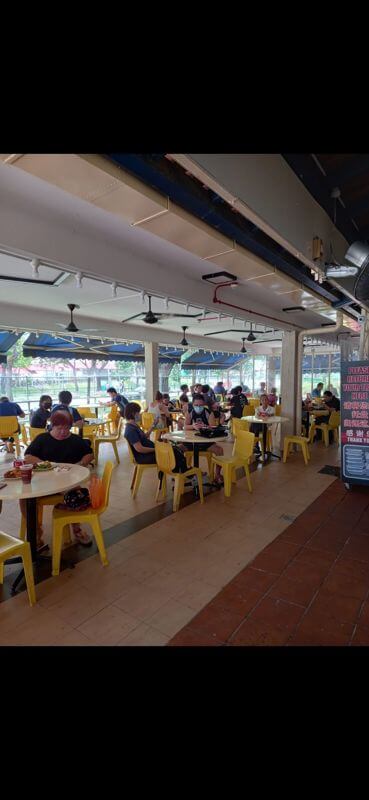 644 Hougang half stall for rent