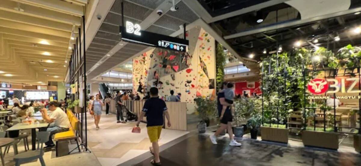 Funan foodcourt stall for lease 
