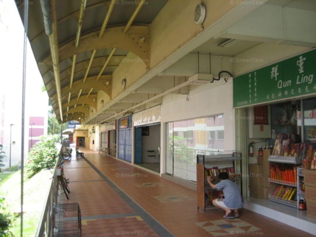 Woodlands  红山档口出租 近办公楼、组屋区、学校及工业区。 即租即开业！