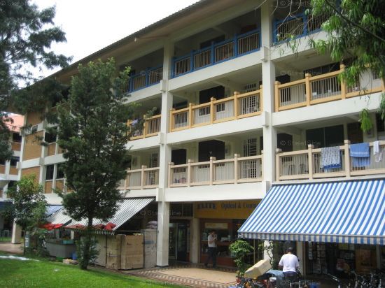 ✅ Great frontage facing the main event space ✅ Part of integrated hub – includes CC, library, SportsSG, PA & more ✅ Halal-certified food court – halal operators only ✅ Suitable for various cuisines – minimal setup required!