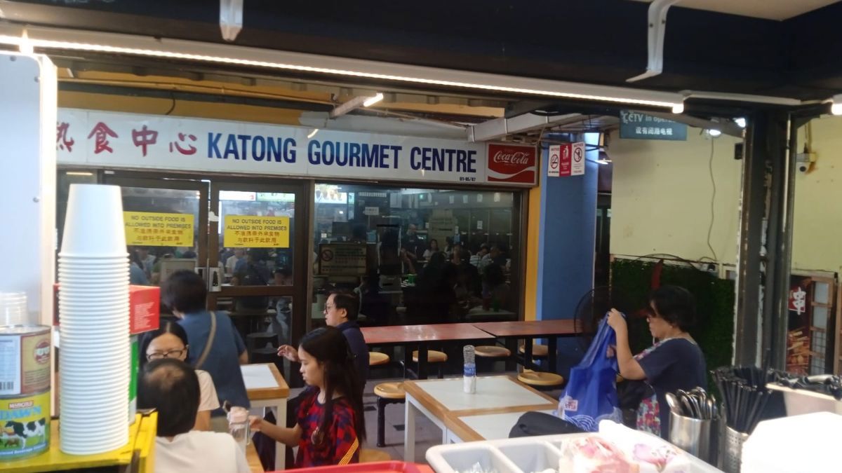 Health issue,private owned stall with big license,14yrs till now in operation l,to let takeover the business with fees or can cooperate to let you run the stall, profitable business zero risk...