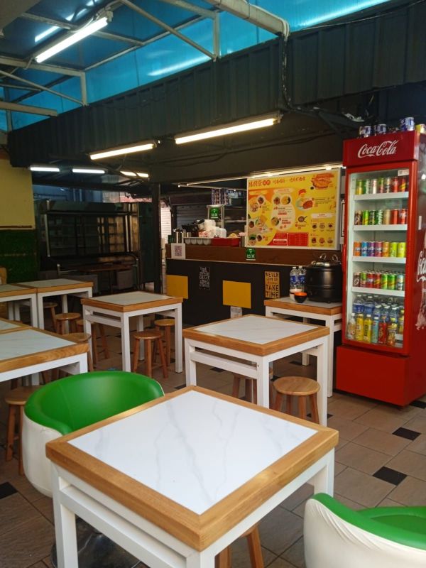 Health issue,private owned stall with big license,14yrs till now in operation l,to let takeover the business with fees or can cooperate to let you run the stall, profitable business zero risk...