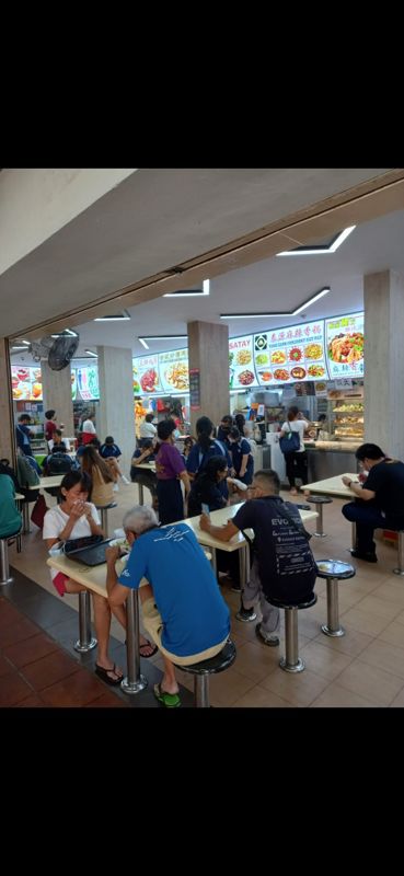 644 Hougang half stall to left 