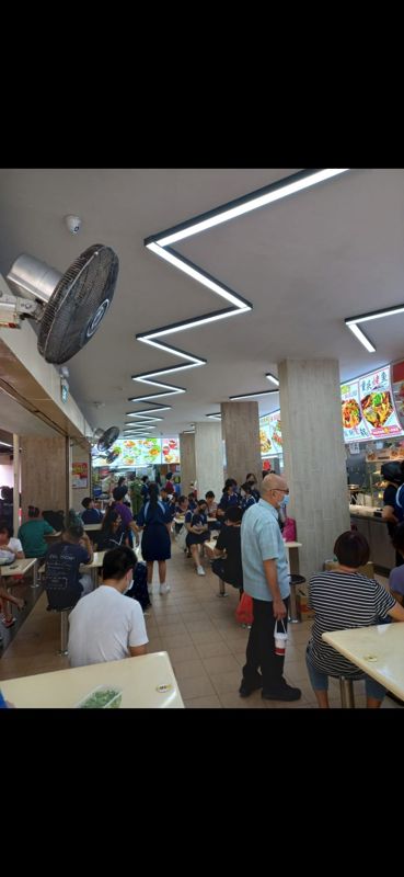 644 Hougang half stall for lease 