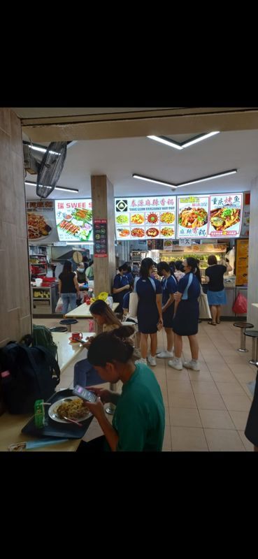 644 Hougang half stall to let