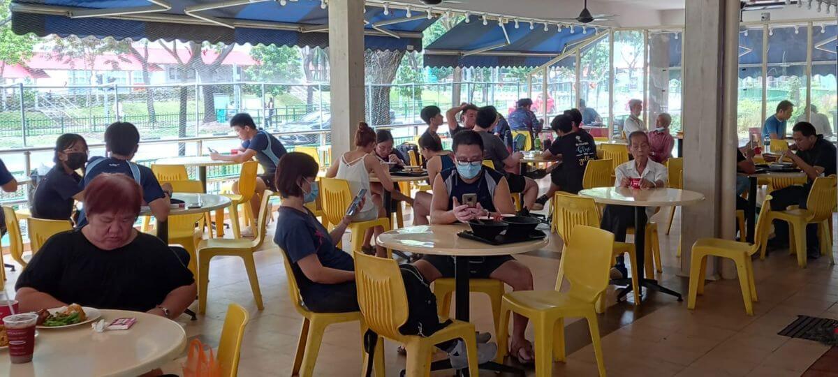 644 Hougang half stall to let