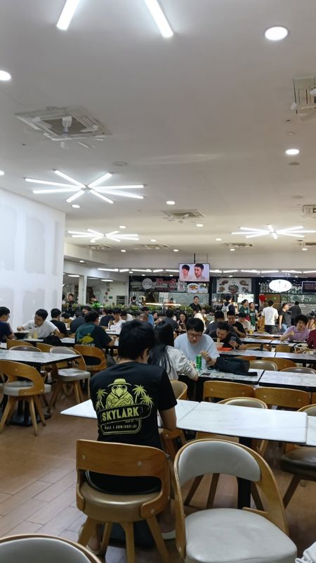 Aircon Food Court Stall For Rent in NTU