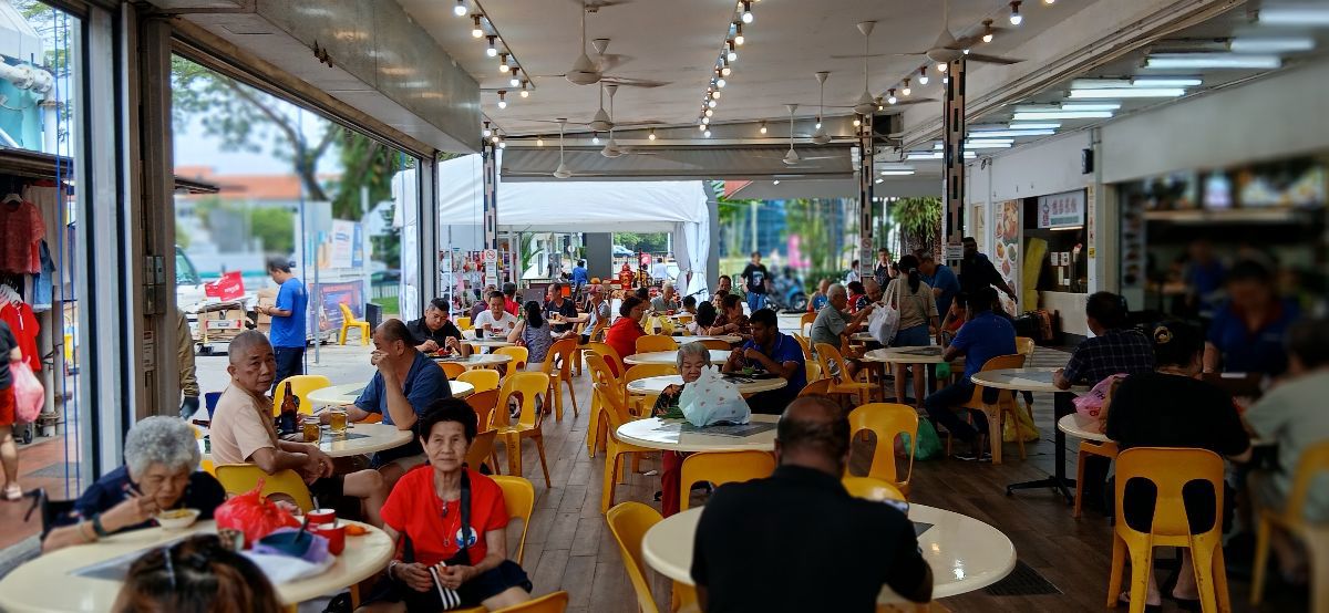 19 Marsiling Zi Char and half stall for rent 