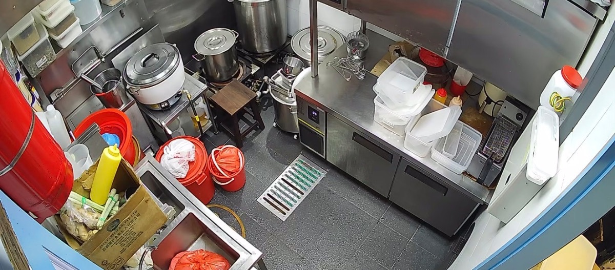 Rare! Northpoint City aircon food court stall for rent!