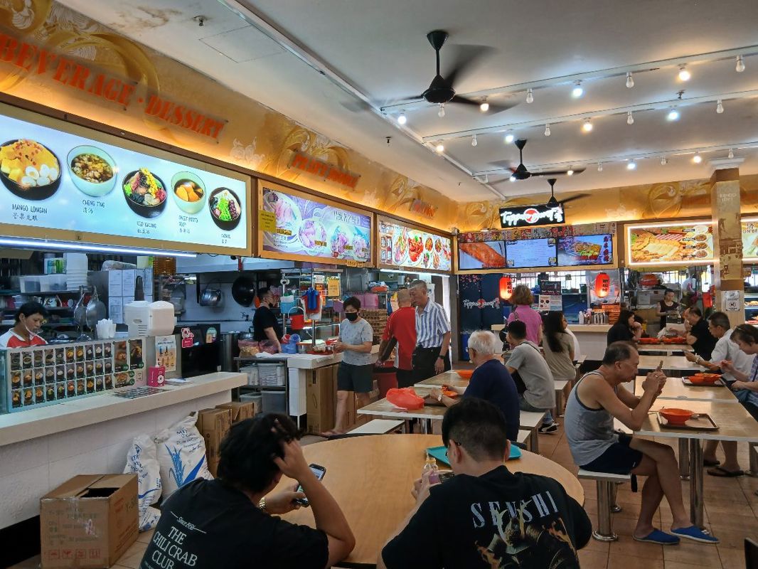 Hougang Green shopping mall new food stall to let 