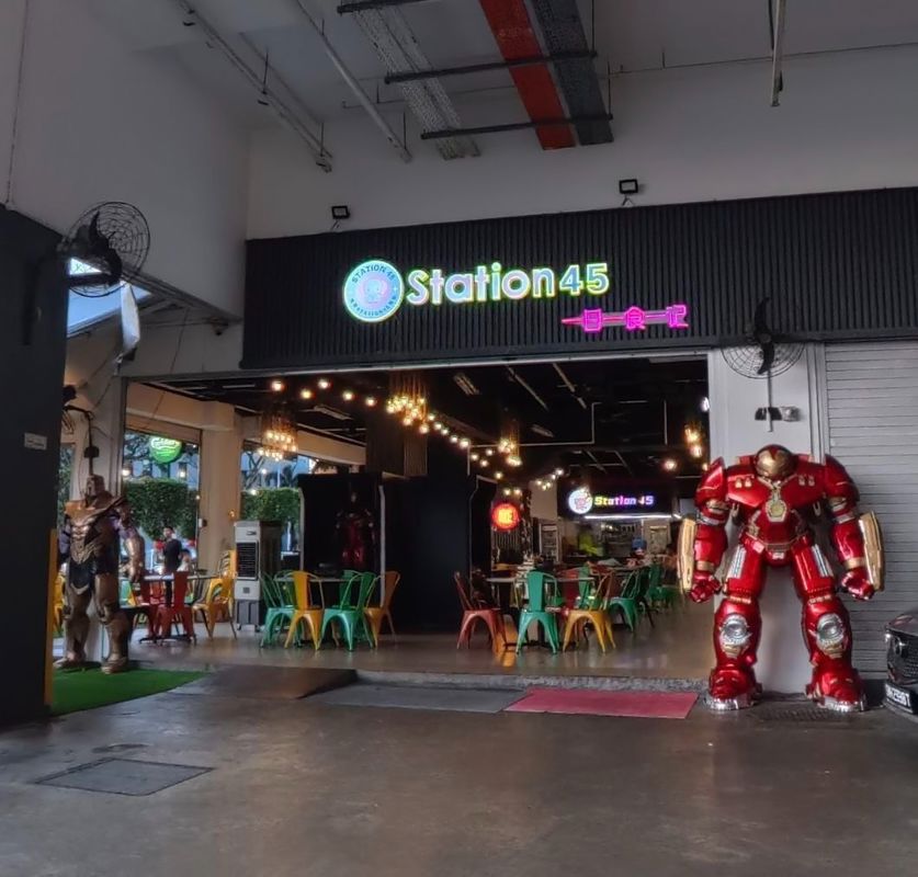 Beer Garden Style Coffeeshop Stall