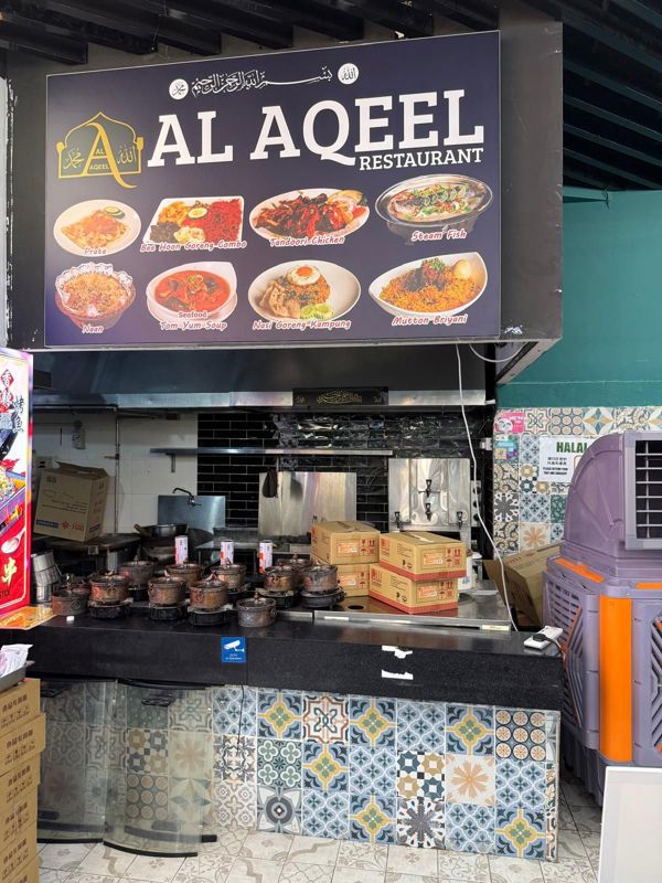 Aircon Food Court Stall For Rent  At Telok Blangah Way