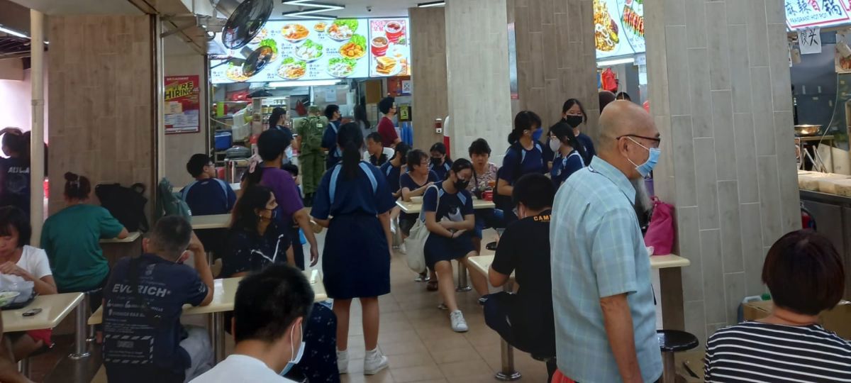 644 Hougang Zi Char Stall And Half Stall For Rent 