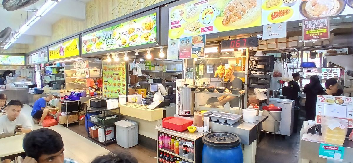 19 Marsiling Zi Char and half stall for lease 