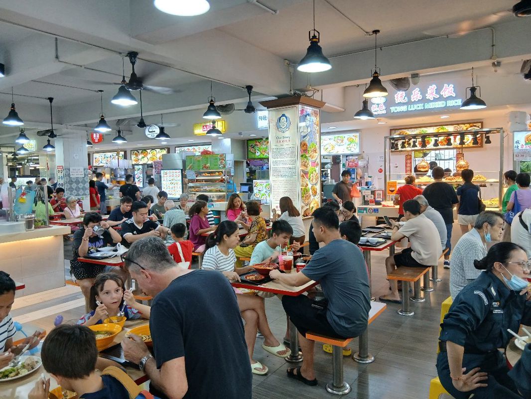 Various Western food stall for lease 