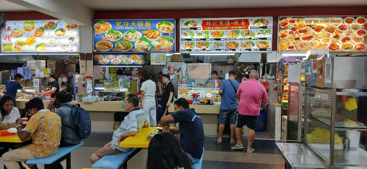 668A CCK Crescent food stall for rent 