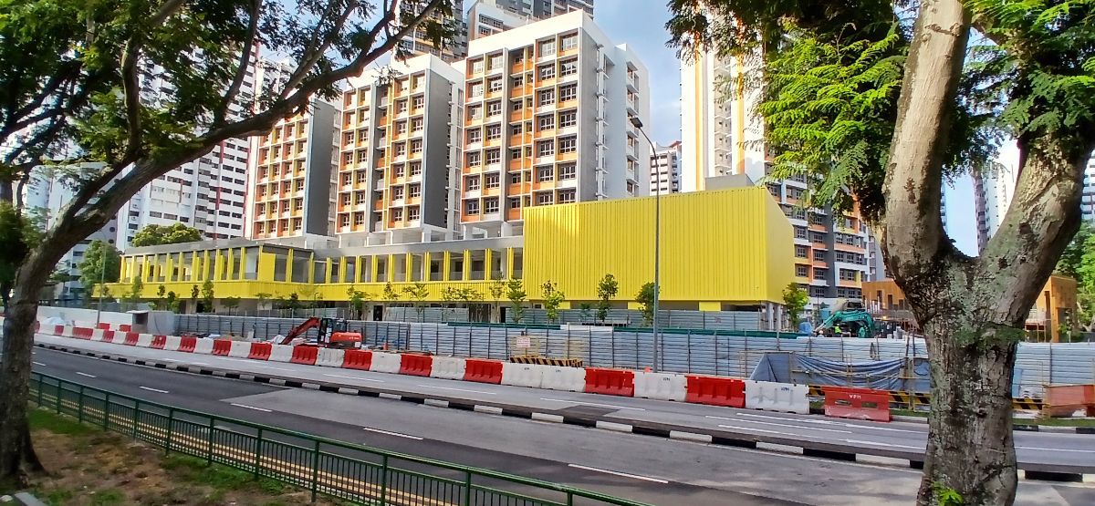 Soon to be renovated Toh Guan coffeeshop srall for rent 