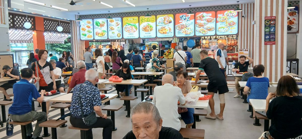 New Hougang Green coffeeshop stall for rent 