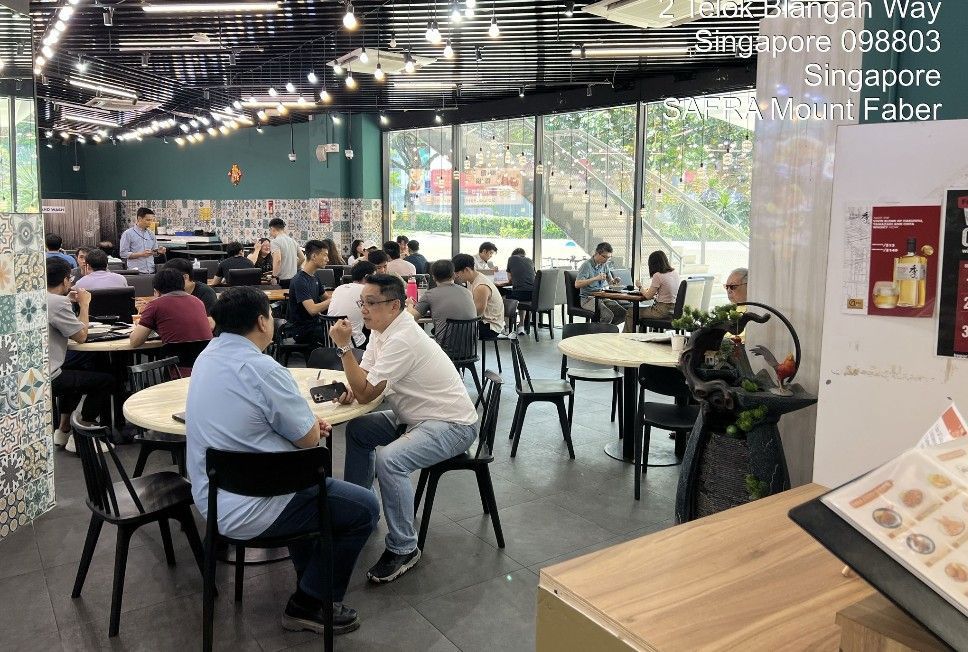 Aircon Food Court Stall For Rent  At Telok Blangah Way
