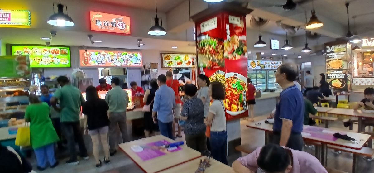 147 Potong Pasir food stall to let 