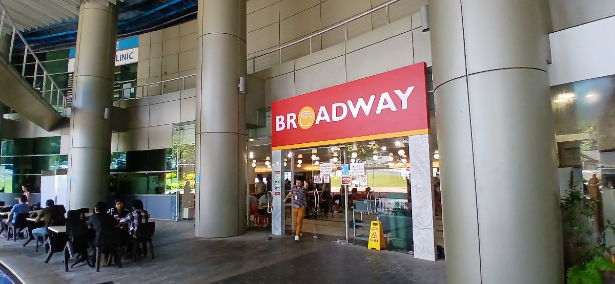 Changi Business Pk Foodcourt Srall w MR License To Let
