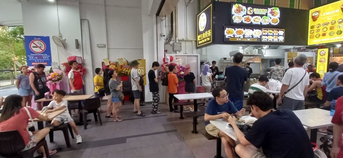 612 Punggol Dr food stall for rent. MR license 