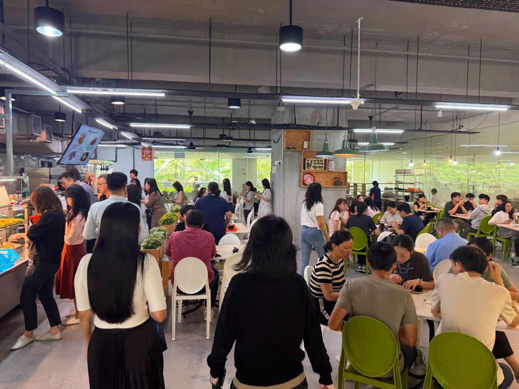 🔥 High Foot Traffic F&B Stall for Rent – CleanTech One 🔥