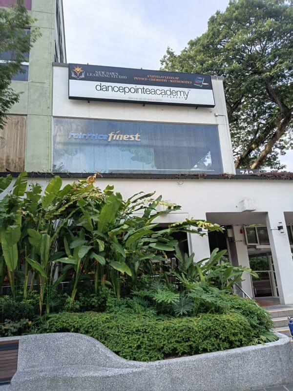  Food Stall at Ang Mo Kio Central. Next to AMK HUB, NTUC, DBS, Macdonald.  High Footfall and Very Good Location!