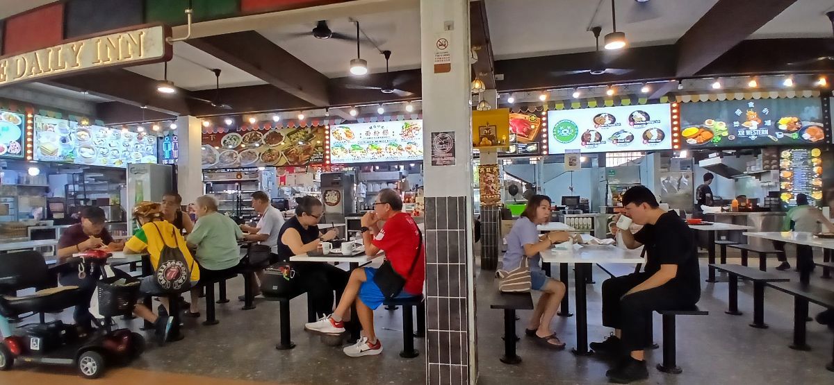 New 226F AMK food stall 4 rent.