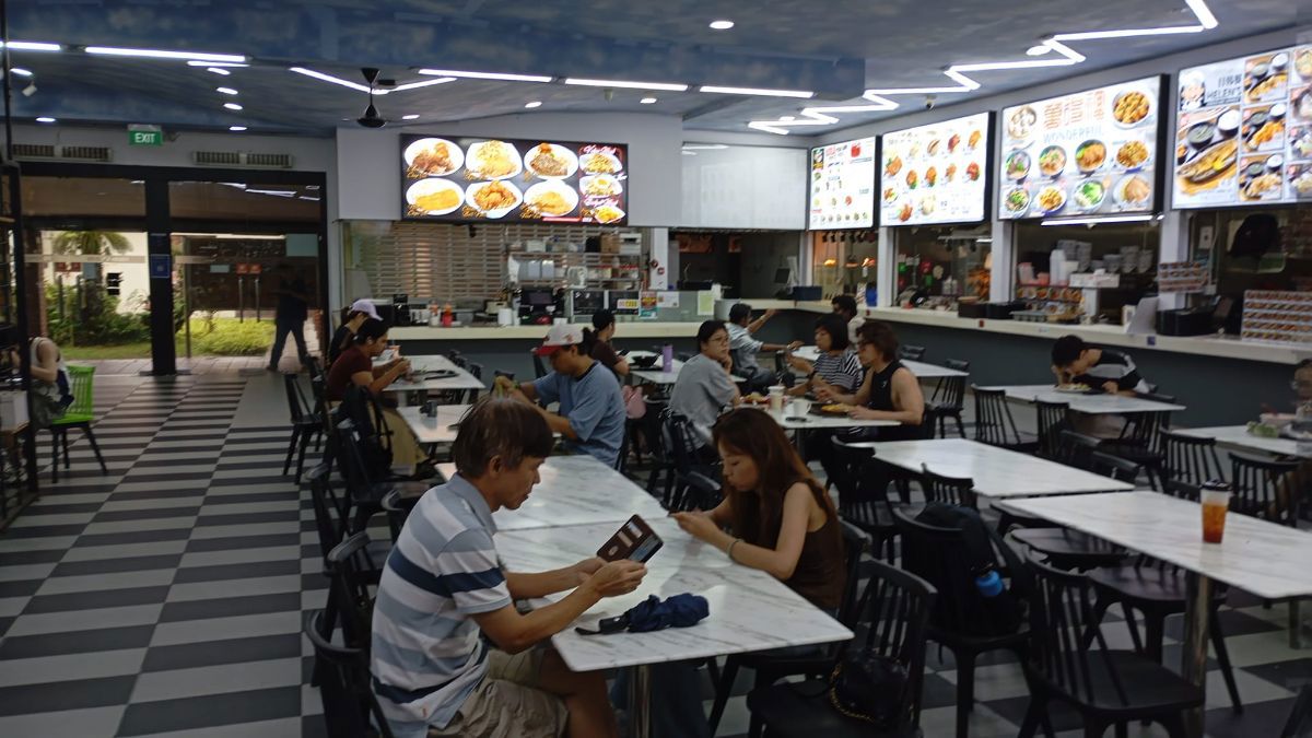 Aircon Foodcourt Stall For Rent in NTU Canteen 2