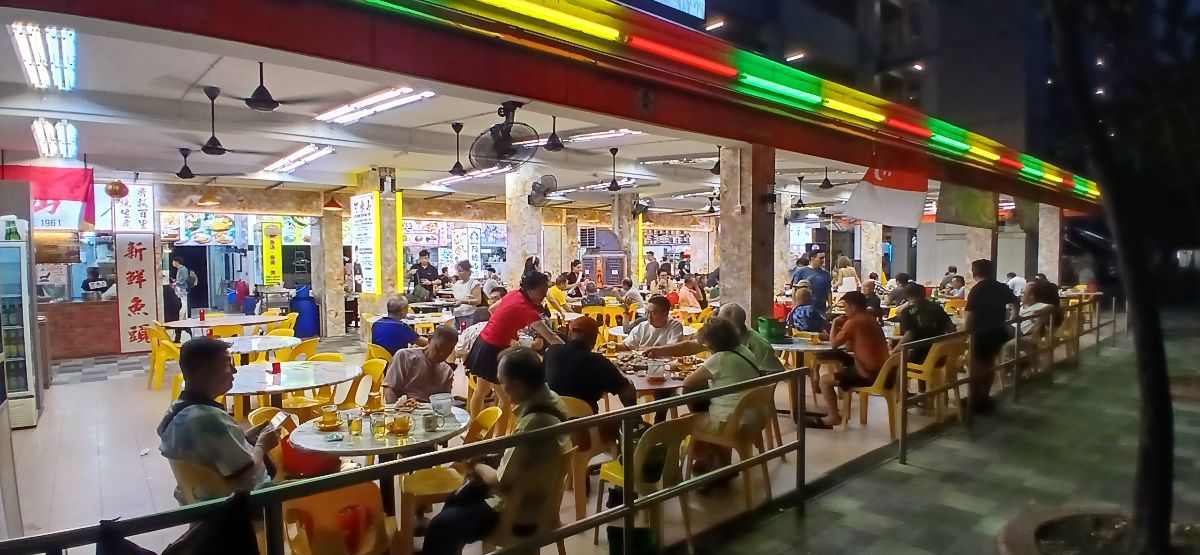 Bedok North food stall for rent 