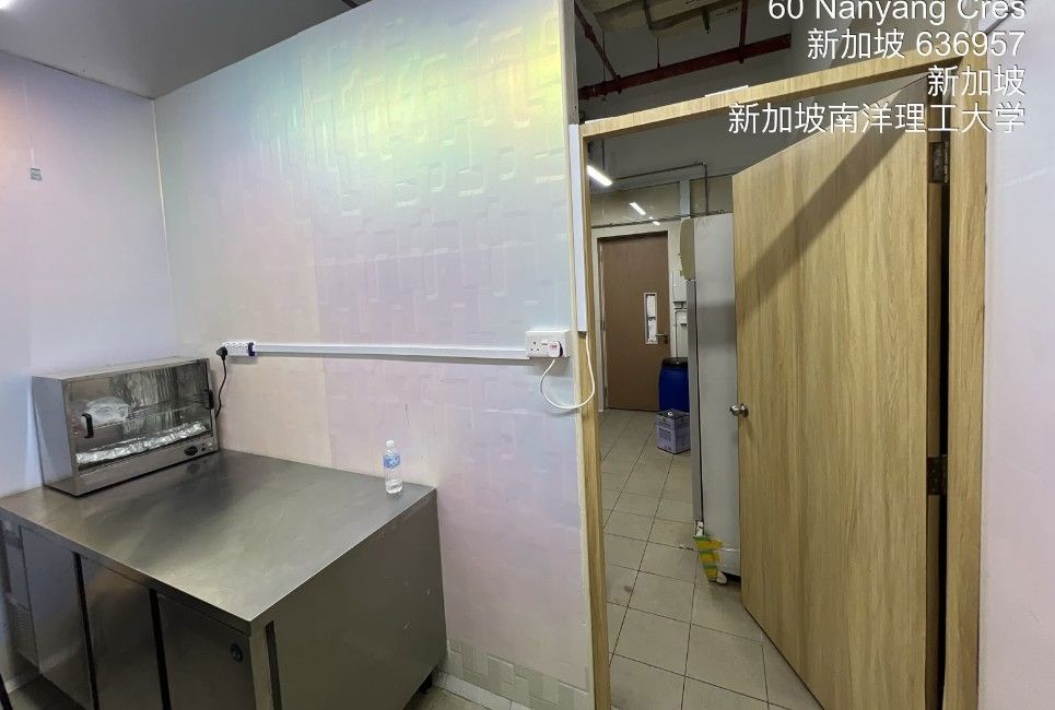 Aircon Foodcourt Stall For Rent in NTU Canteen 1