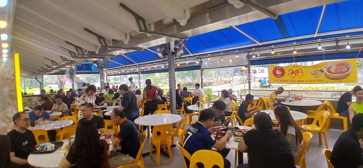 Various affordable food stall for rent 