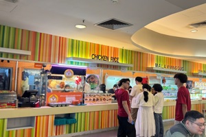 Chicken rice for takeover at Ngee Ann Polytechnic 