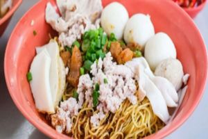 New Toh Guan coffeeshop Minced Meat Noodle stall for rent
