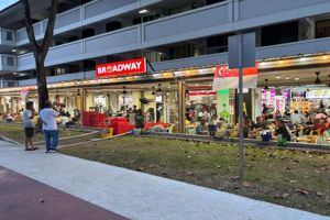 ***PRIME LOCATION STALL AT SERANGOON CENTRAL